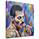 Moderan slika na platnu s motivom Freddie Mercury - Legenda pod reflektormi, mikrofon u ljubičasto-zlatnih nijansama, energična atmosfera | Slika Freddie Mercury - Legenda pod reflektormi – glavna