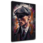 Ručno slikan slika na platnu s motivom Tommy Shelby: Kralj ulíc, cigara u sivo-crnih nijansama | Slika Tommy Shelby: Kralj ulíc – glavna