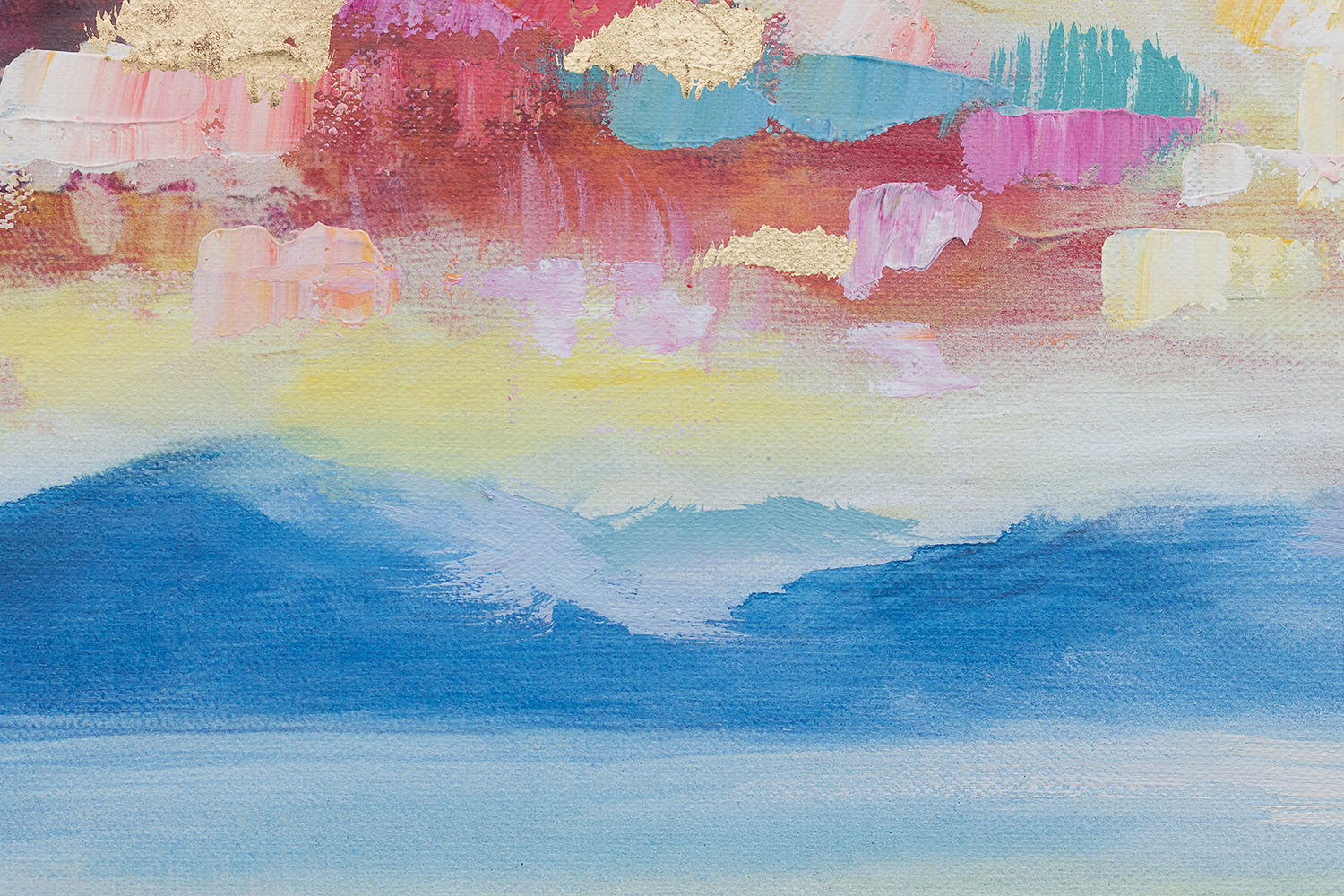 Detaljan prikaz apstraktnog pejzaža sa vidljivom teksturom i kompozicijom jarkih boja neba i mora, Papilora.