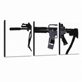 Ručno oslikana POP art slika M-16 3 dela m16a4 – 3D визуелизација ручно осликаног платна на белој позадини. Доминантне боје: црна, бела.
