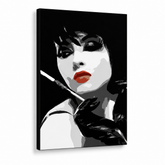 Ručno oslikana POP art slika Pop žena 1 komad ppv – 3D визуелизација ручно осликаног платна на белој позадини. Доминантне боје: црна, бела, црвена.