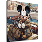 Vintage slika na platnu s motivom Mickey Mouse na Dovolenke, pejzaž u plavo-crvenih nijansama, avantura i nostalgija, pogodan za dečije sobe – glavna