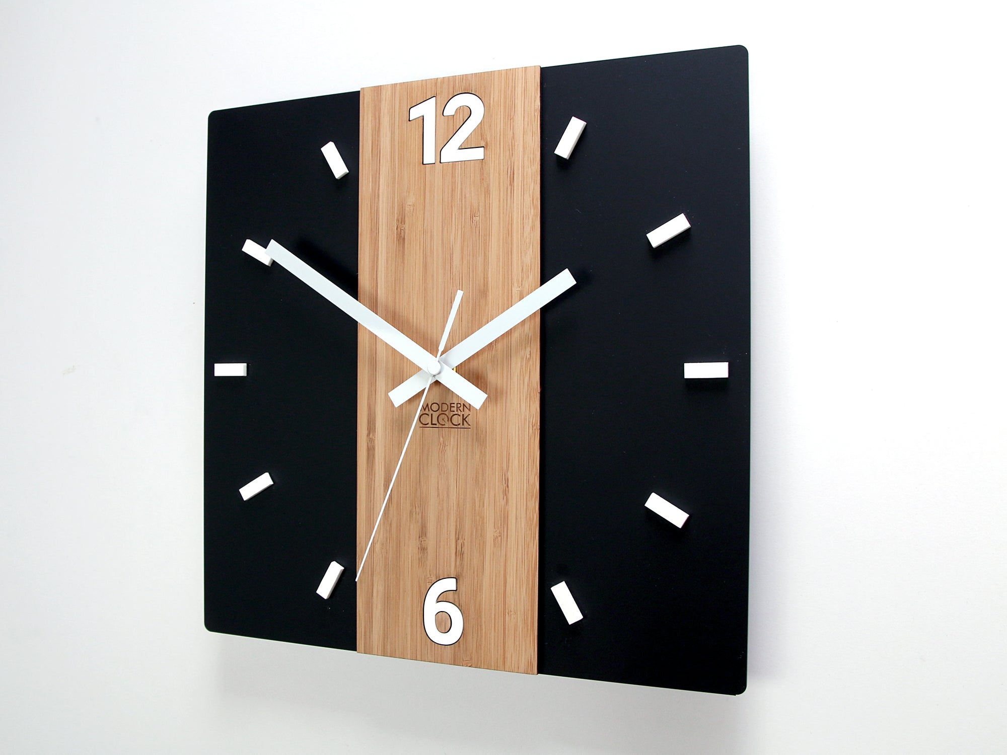 Moderni zidni sat PRIMO Skuare