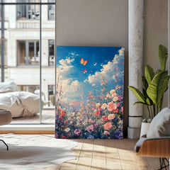 Slikanje leptira na rascvetanoj livadi - šarena elegancija