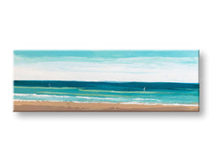 Ručno slikano platno prikazuje apstraktnu plažu sa tirkiznim morem i peščanom obalom, uokvireno drvenim ramom Papilora.