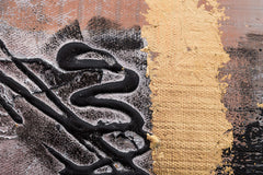 Ručno slikan slika na platnu s motivom potezi četkom u belo-sivih nijansama, sofisticirana atmosfera, pokret i minimalizam, pogodan za hodnika – proizvod