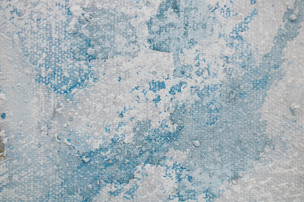 Ručno slikan slika na platnu s motivom cvet, cveće, priroda u belo-plavih nijansama, mirna atmosfera, priroda i rast i razvoj, pogodan za kuhinje – proizvod, pogled 2