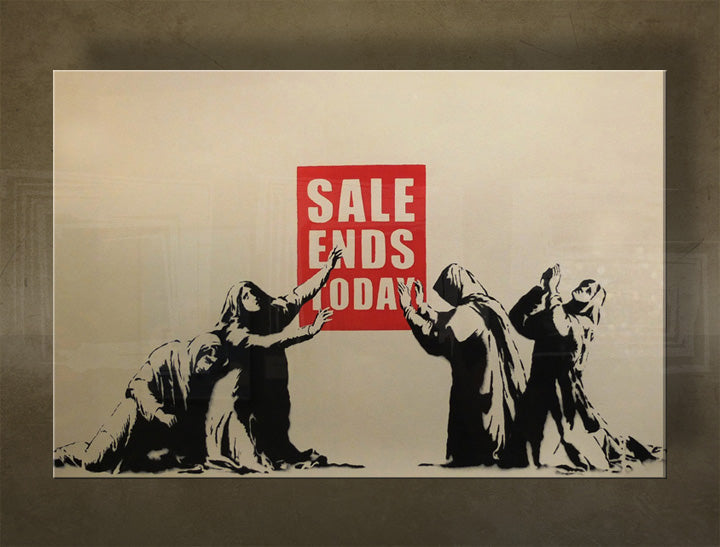 U boho stilu slika na platnu s motivom Street ART – Banksy, more i plaža u ljubičasto-plavih nijansama, višedelna izvedba, pogodan za dnevnog boravka – glavna