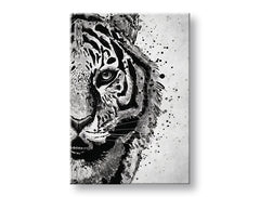 Moderan slika na platnu s motivom TIGER 001, tigar, pejzaž u belo-sivih nijansama, intenzivna atmosfera, priroda i snaga, pogodan za radne sobe – glavna