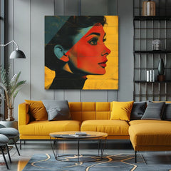 Moderan slika na platnu s motivom Elegantna ikona u žuto-crnih nijansama, stilska atmosfera, lepota i nostalgija | Audrey Hepburn slika na platnu - Elegantna ikona – proizvod, pogled 2