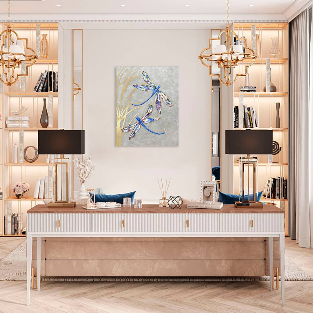 U boho stilu slika s motivom PREMIUM ART – Lietajúce vážky u sivo-zlatnih nijansama | Slike na platnu - PREMIUM ART – Lietajúce vážky, priroda i elegancija – pregled
