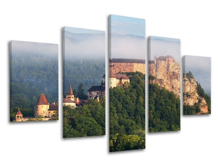 Klasičan slika na platnu s motivom SLOVAČKA, zamak, šuma, izmaglica, arhitektura u sivo-zelenih nijansama, mirna atmosfera, priroda, višedelna izvedba – glavna
