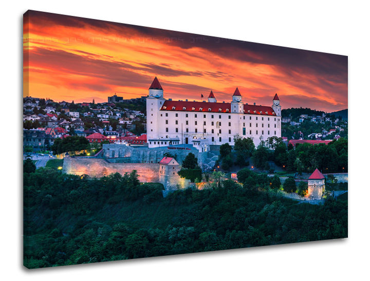 Klasičan slika na platnu s motivom SLOVAČKA, zamak, grad, nebo, drveće u belo-narandžastih nijansama, veličanstvena atmosfera, priroda, pogodan za kancelarije – glavna