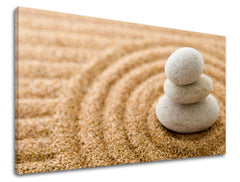 U skandinavskom stilu slika na platnu s motivom FENG SHUI, zen bašta, arhitektura, dečji motiv, more i plaža u belo-bežih nijansama – glavna