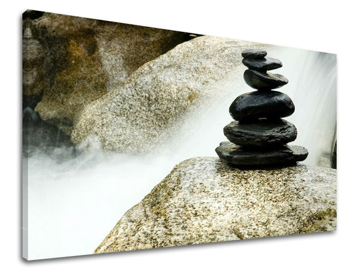 Klasičan slika na platnu s motivom FENG SHUI, vodopad, izmaglica, arhitektura, dečji motiv u belo-sivih nijansama, mirna atmosfera, pogodan za dnevnog boravka – glavna
